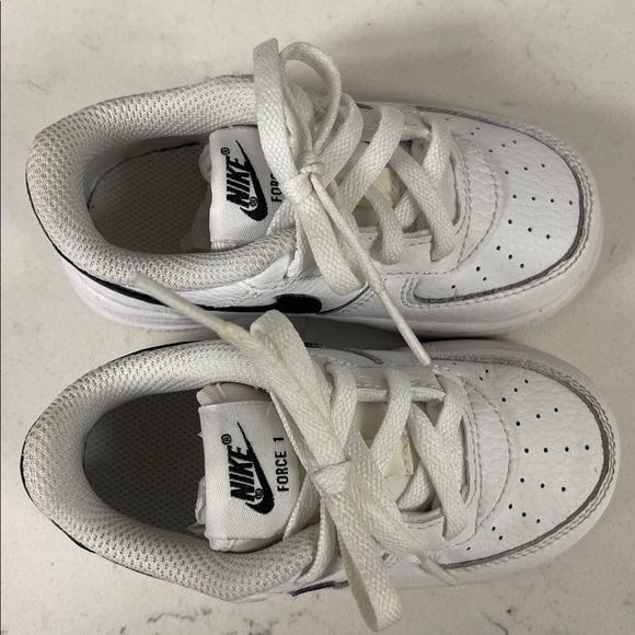 Nike Air Force 1 Low (TD) CZ1691-100 White Black Swoosh Size 6 C - Picture 12 of 17